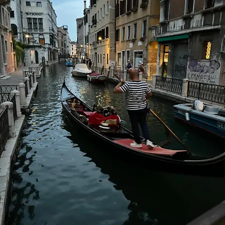 Maison d'hôtes Deluxe Double In Centre Venise